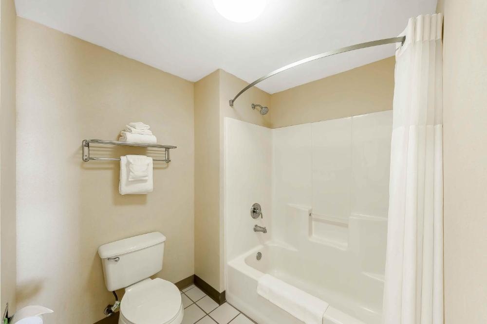 Double Room with Two Double Beds - Accessible/Non-Smoking